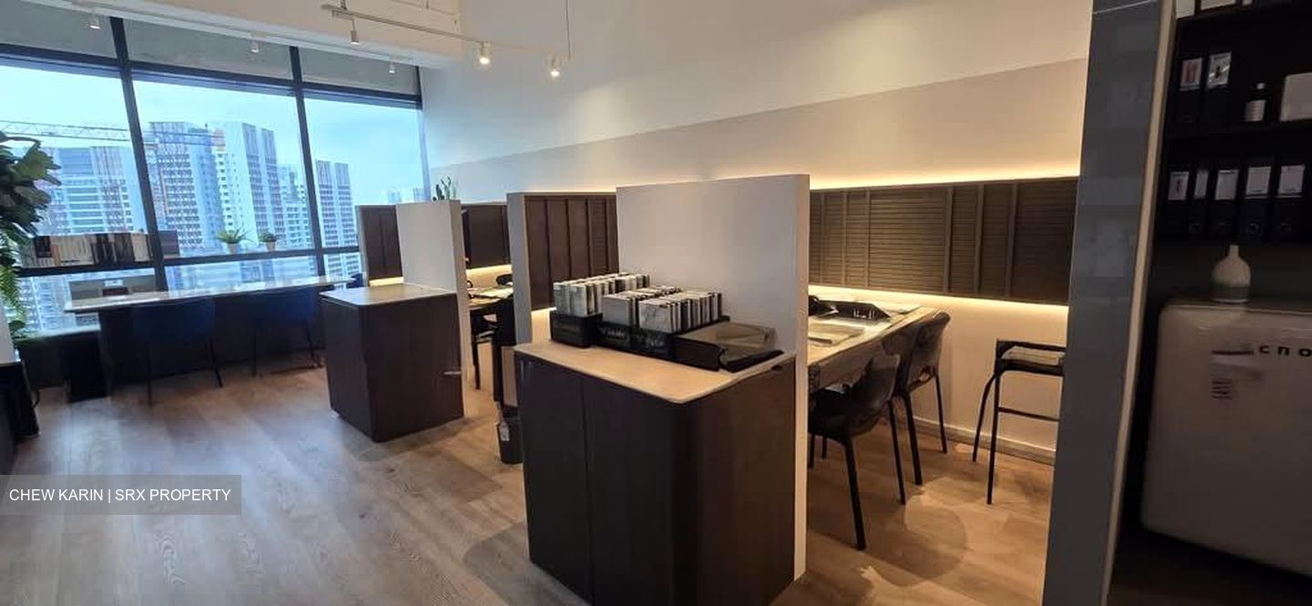 Woods Square (D25), Office #570506081